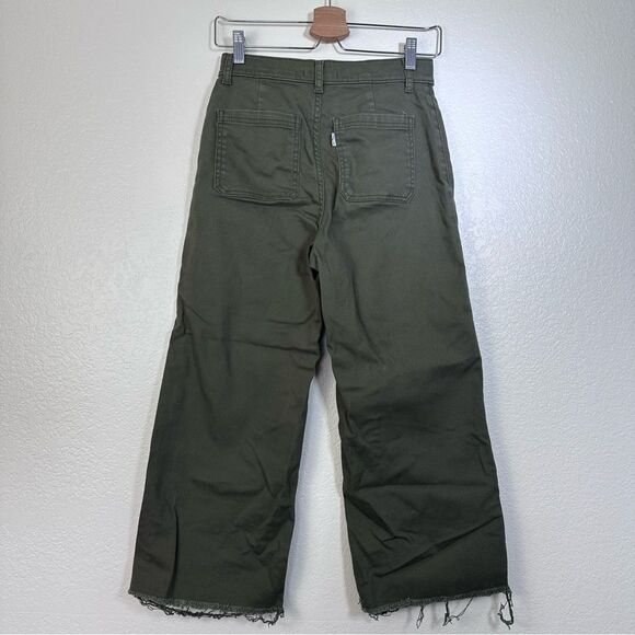 Levi's® Ribcage Wide Leg Crop in Forest Green Size 25 - Picture 10 of 10